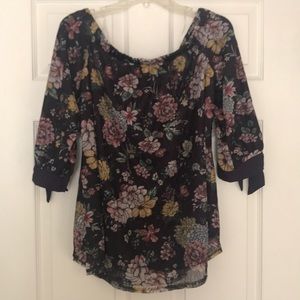 EUC burgundy blouse